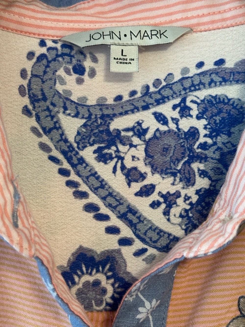 John Mark Women’s Pink Button up with  Floral Embroidery. Sz. L - Picture 6 of 8
